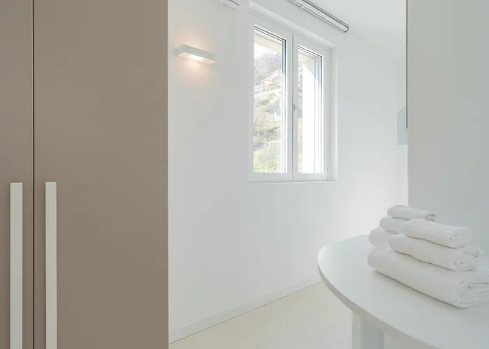 Valarin Luxury & Wellness, By Rent Vercana