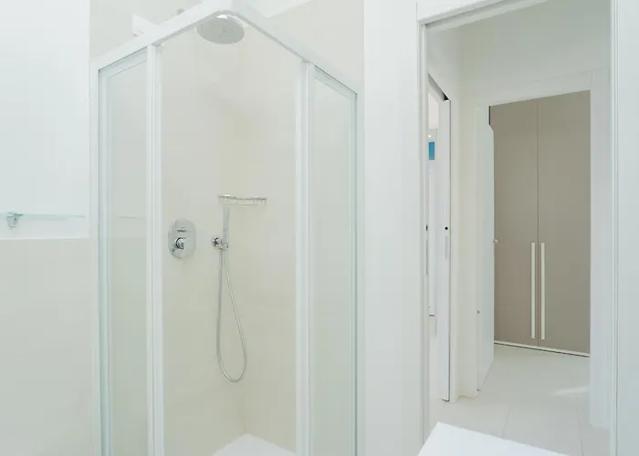 Valarin Luxury & Wellness, By Rent Apartamento Vercana