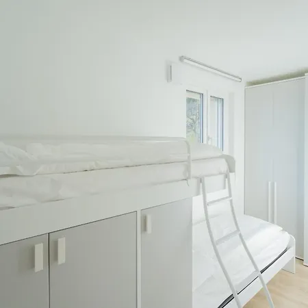 Valarin Luxury & Wellness, By Rent * Vercana