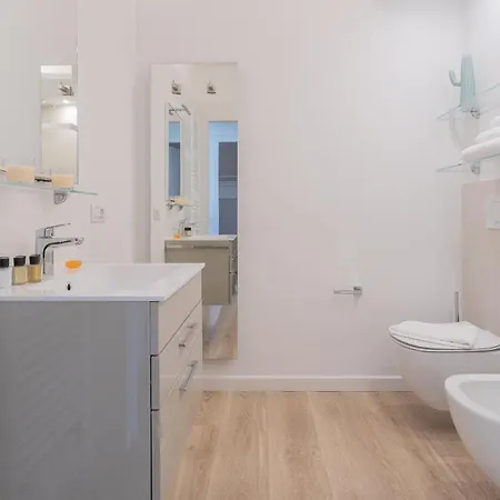 Valarin Luxury & Wellness, By Rent Apartamento Vercana