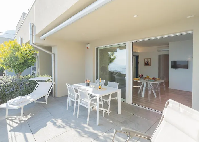 Valarin Residence & Villa Valarin Elite By Rent All Como Apartman