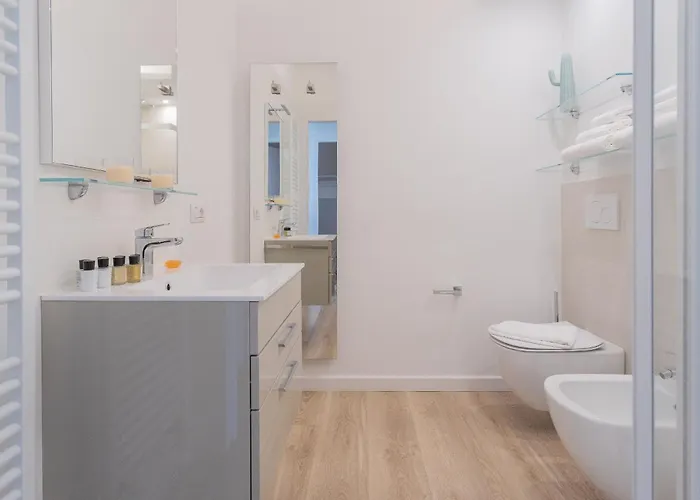 Valarin Residence & Villa Valarin Elite By Rent All Como Apartman Vercana